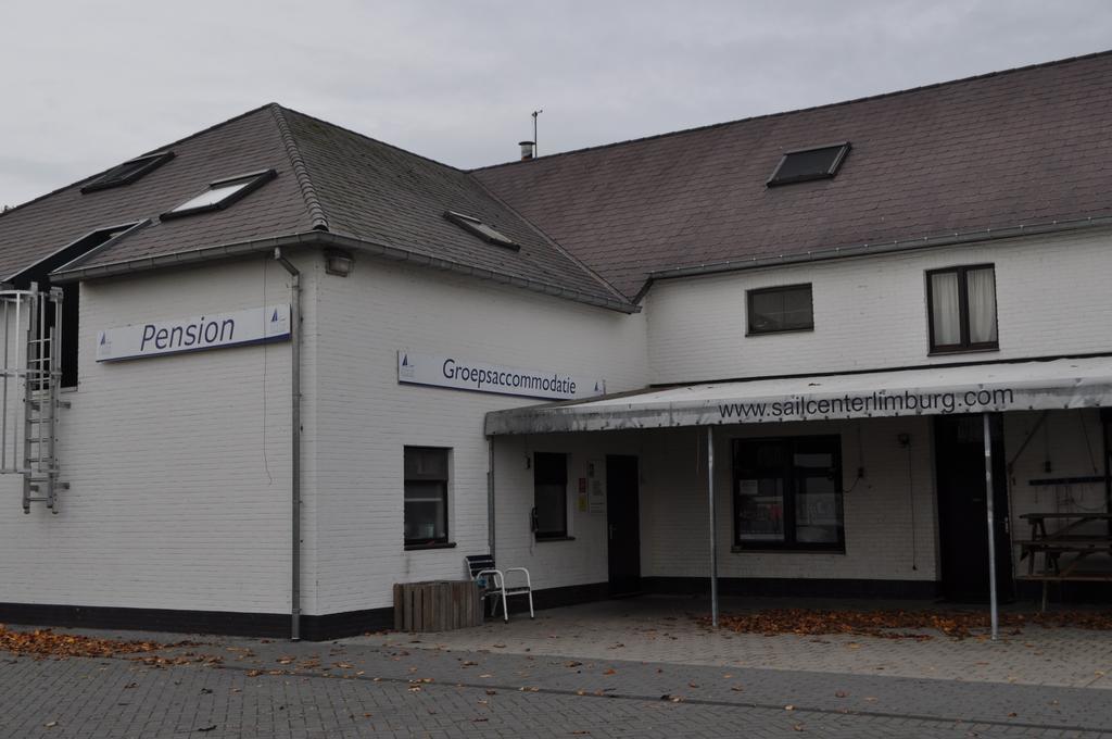 Sailcenter Limburg Kinrooi Exterior photo
