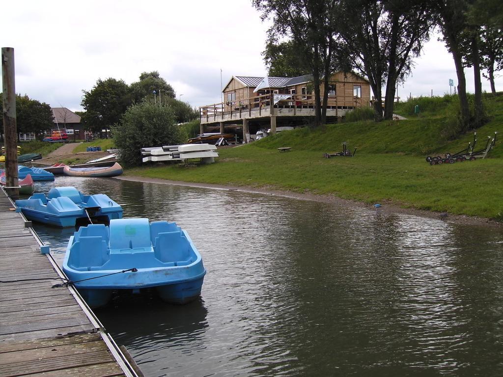 Sailcenter Limburg Kinrooi Exterior photo