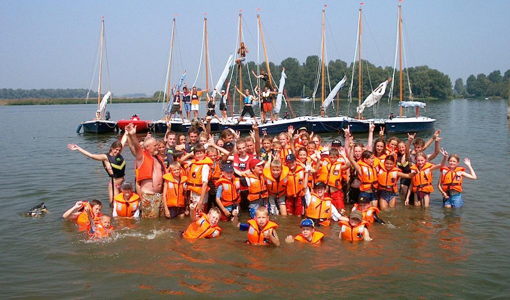 Sailcenter Limburg Kinrooi Exterior photo